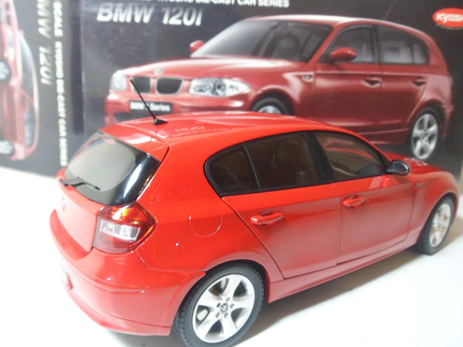 京商 kyosho BMW 120i 1シリーズ E87 Red 1/18 Kyosho 1/18 BMW 120i 1series E87 Red Used Excellent+ Japan